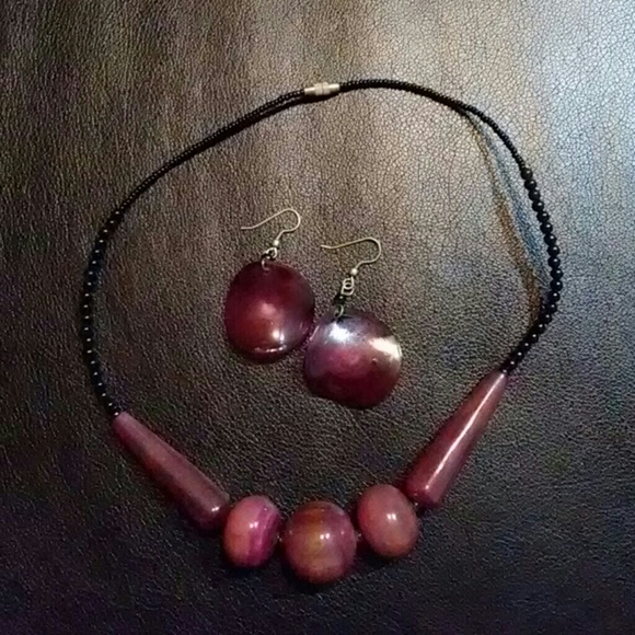 Red Died Horn Hairpipe Necklace & Earring Set - Picture 1 of 3